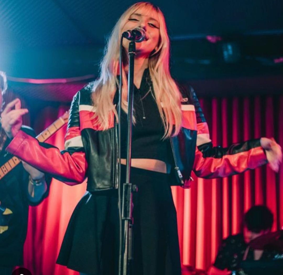 singer of Retrograde